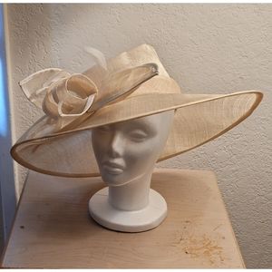 Ivory Spring Sophisticated Wide Brim Hat 👒